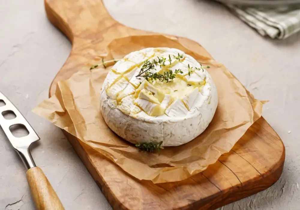 Camembert - kalorie, wartości odżywcze. Czy jest zdrowy?