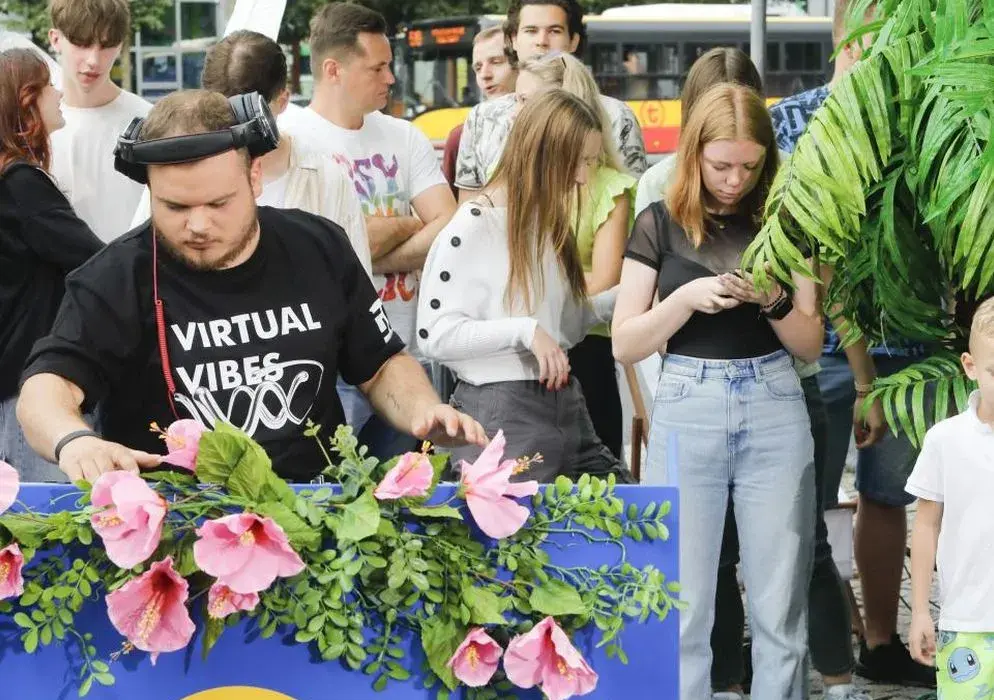 Ile lat ma DJ Akun? Zaskakujące szczegóły o jego życiu