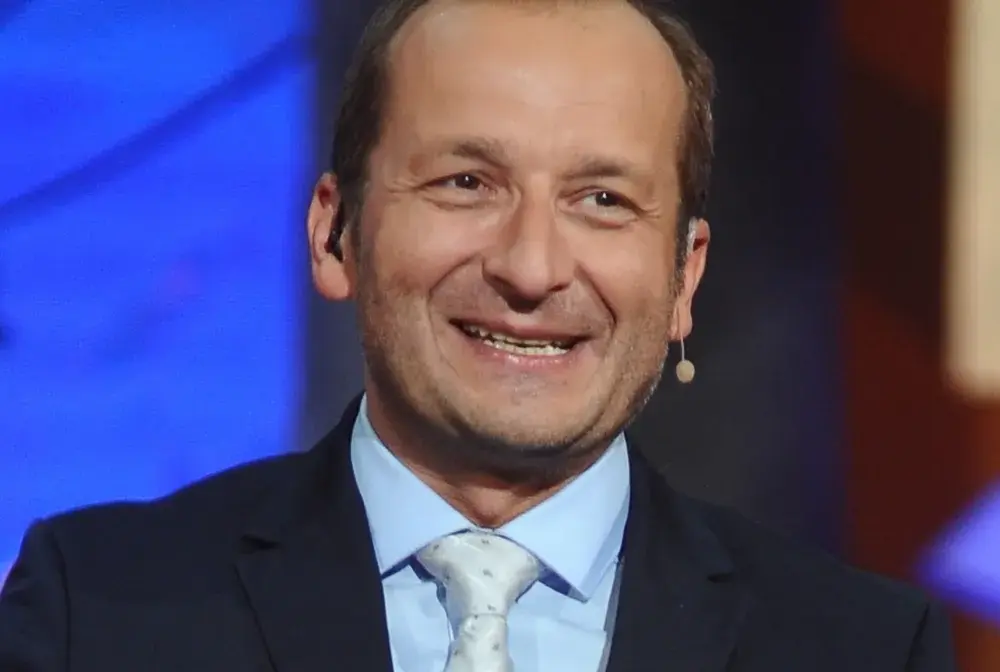 Robert Górski: KMN, Ucho Prezesa i życie prywatne.