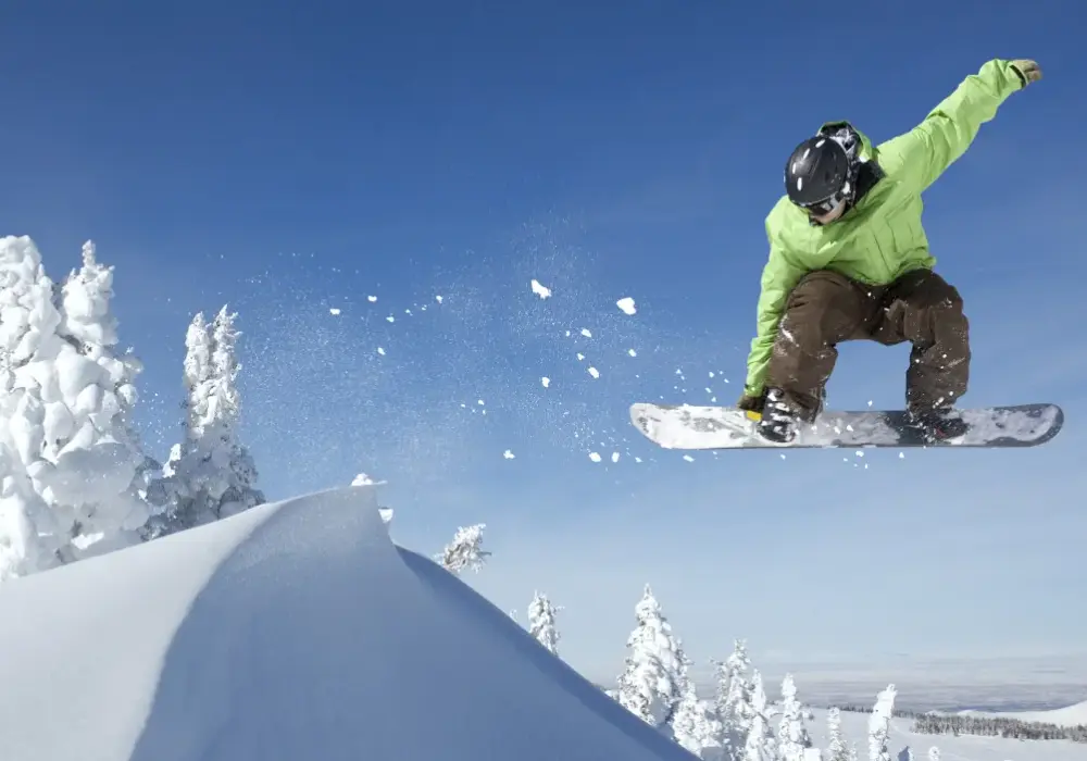 Freeride snowboard co to znaczy? Odkryj jego tajemnice i styl jazdy