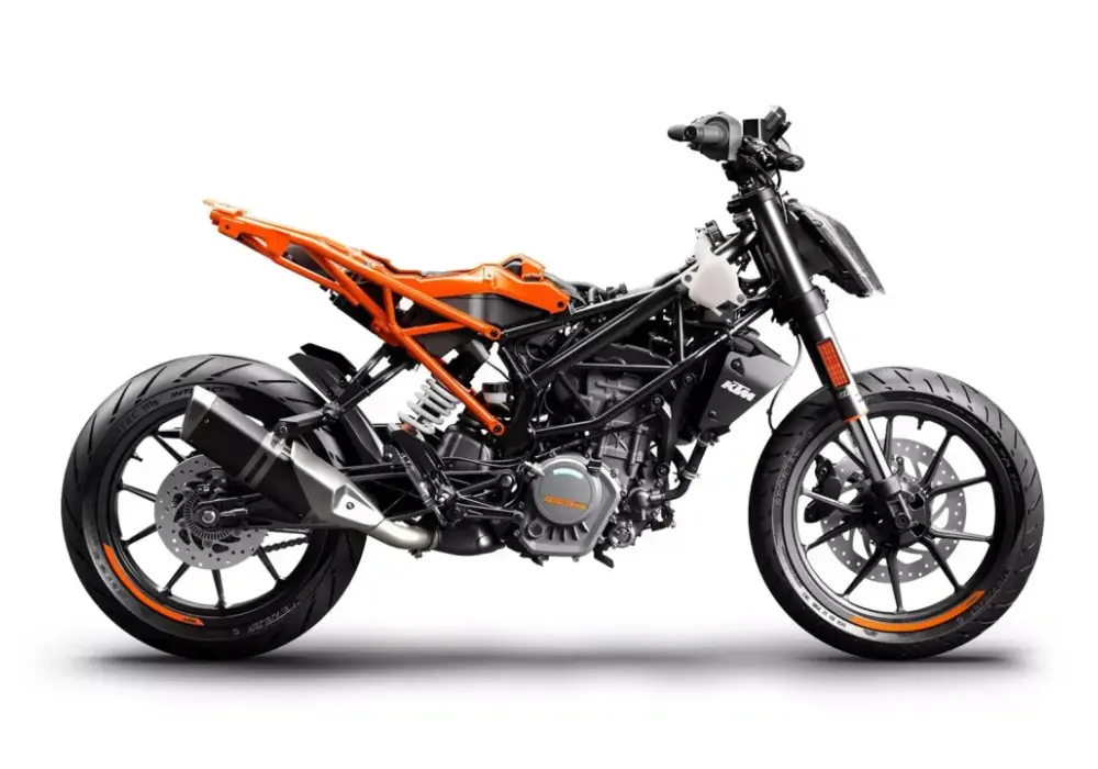 KTM Duke 125 - co naprawdę daje odblokowanie?