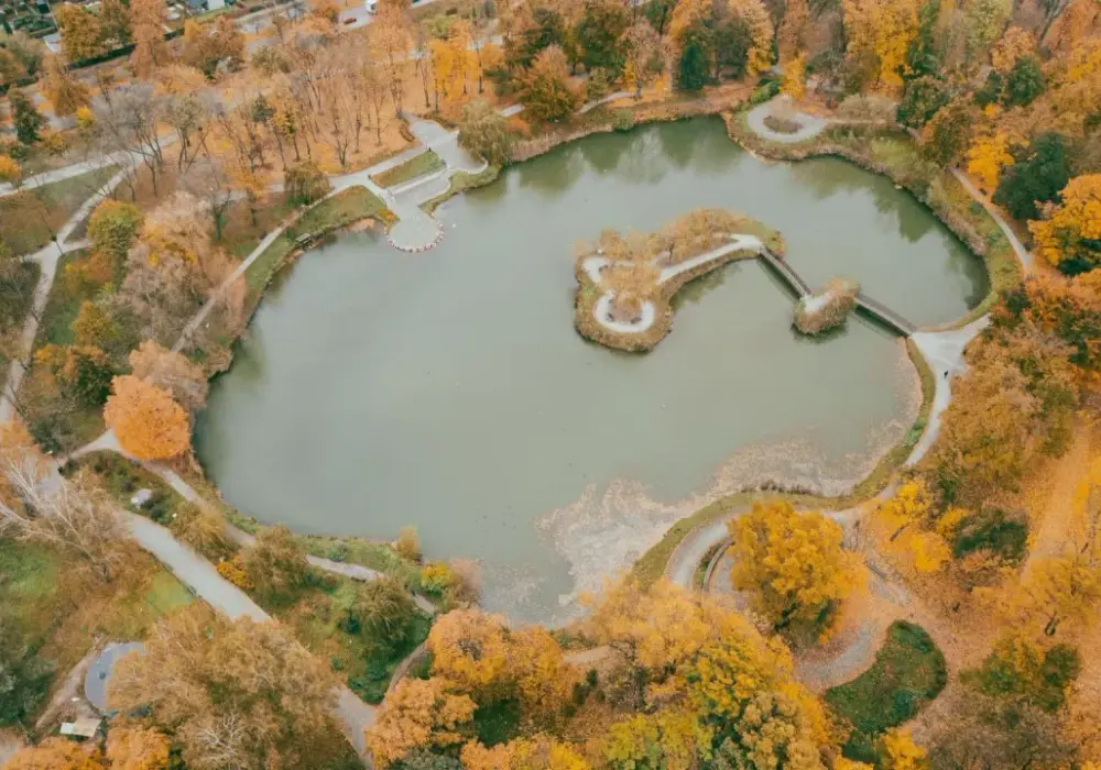 Park Kachla Bytom: 180 lat historii. Odkryj zieloną oazę!