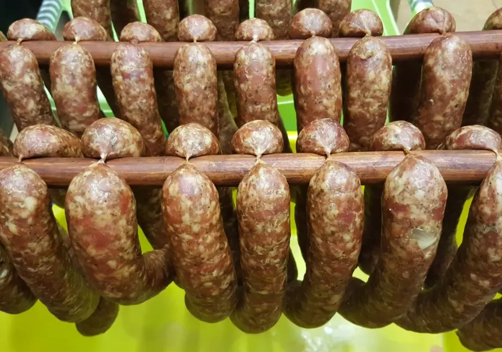 Kiełbasa z dzika i wieprzowiny - zrób lub kup idealną!