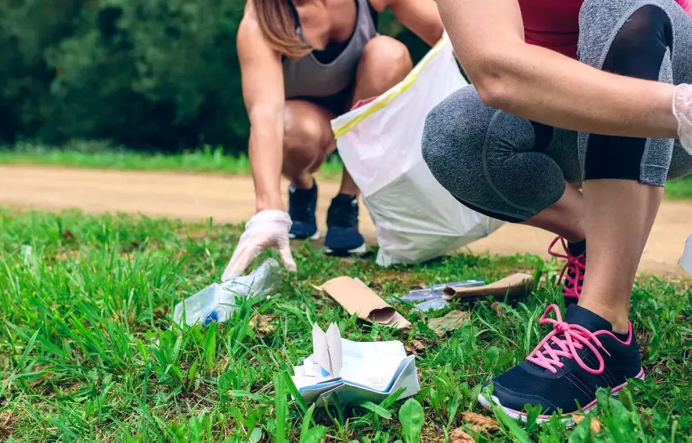 Plogging - bieganie ze sprzątaniem. Jak zacząć?