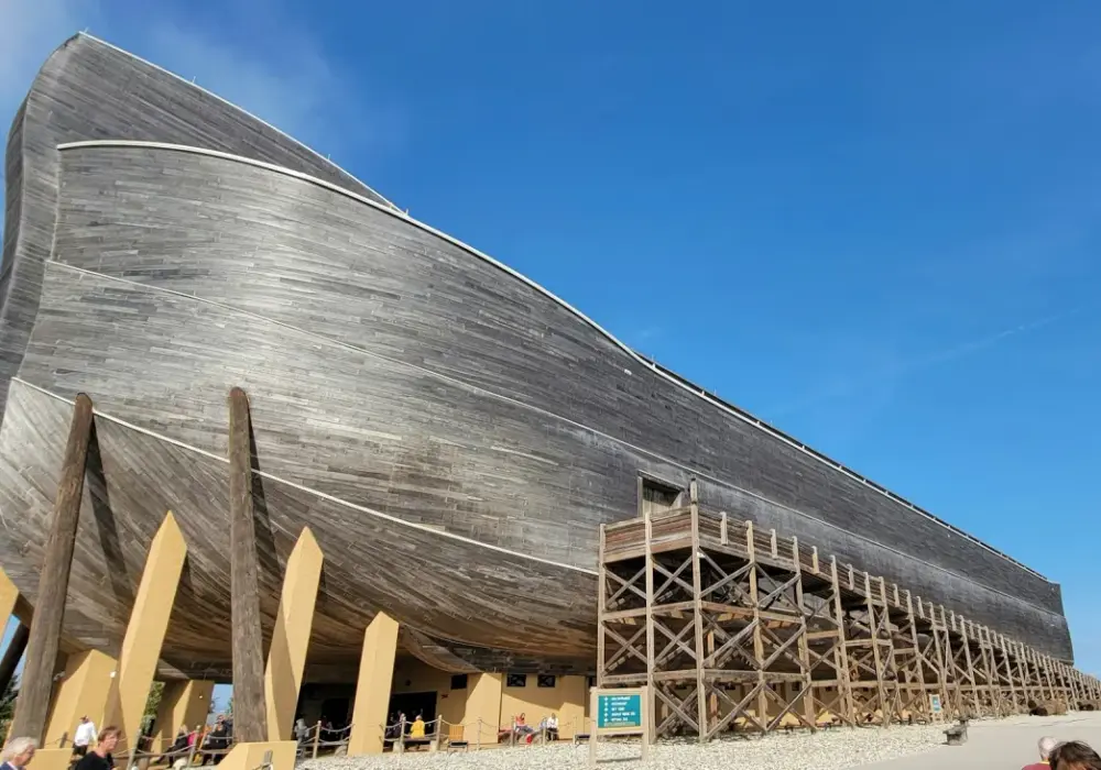 Noe i Arka - Co mówi Biblia o potopie i nadziei?