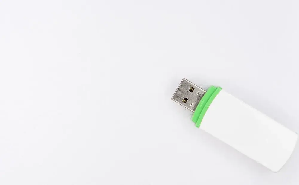 Jaki pendrive do filmów? Wybierz najlepszy model do 4K i 8K
