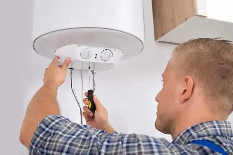 Jak zamontować bojler elektryczny – uniknij najczęstszych błędów
