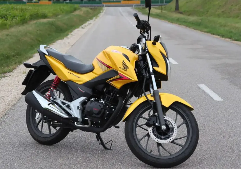 Honda CBF 125 - ile naprawdę pojedzie?