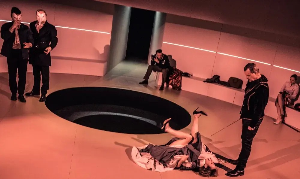 Jak być kochaną w Teatrze Narodowym - historia miłości i odpowiedzialności