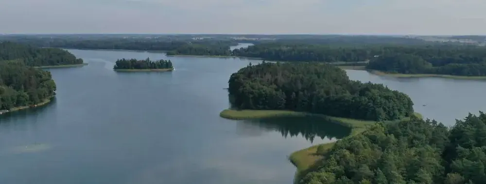 Jezioro Borzechowskie Wielkie: wszystko co musisz wiedzieć na wakacje 2025