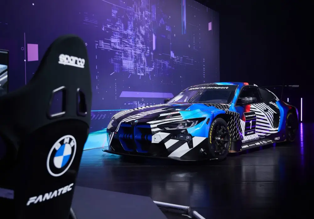 BMW M4 GT3 w symulatorach - Jak nim jeździć?