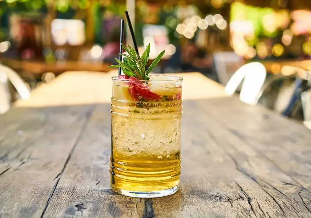 Drinki z białkiem jaja - Sekrety idealnej pianki i bezpieczeństwa