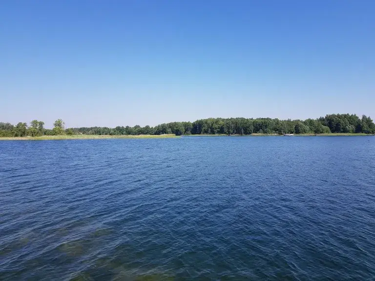 Jezioro Białe Mazowieckie - idealne miejsce na relaks i przygodę