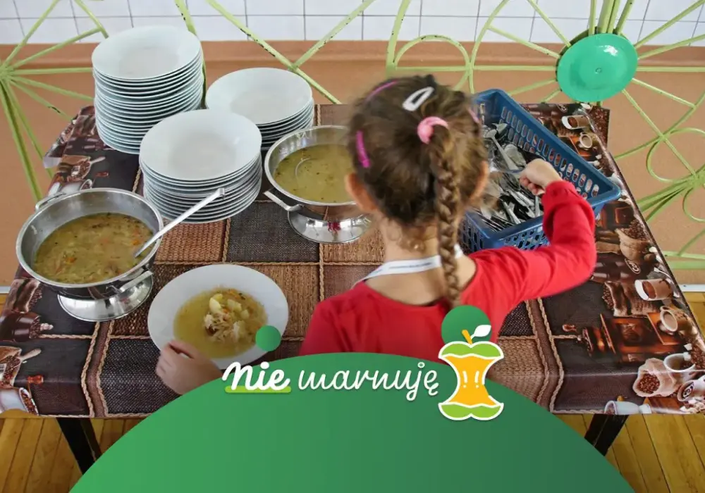 Czy wyrzucanie jedzenia to grzech? Moralne aspekty marnowania
