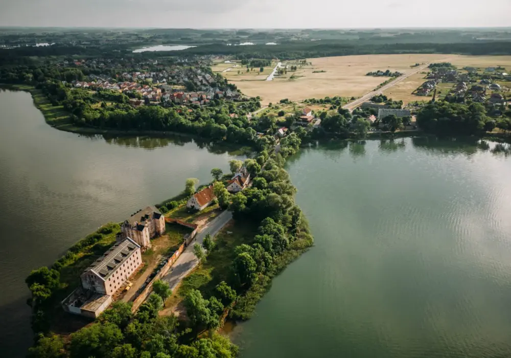 Zamek w Ełku - Więcej niż ruiny. Historia, zwiedzanie, porady