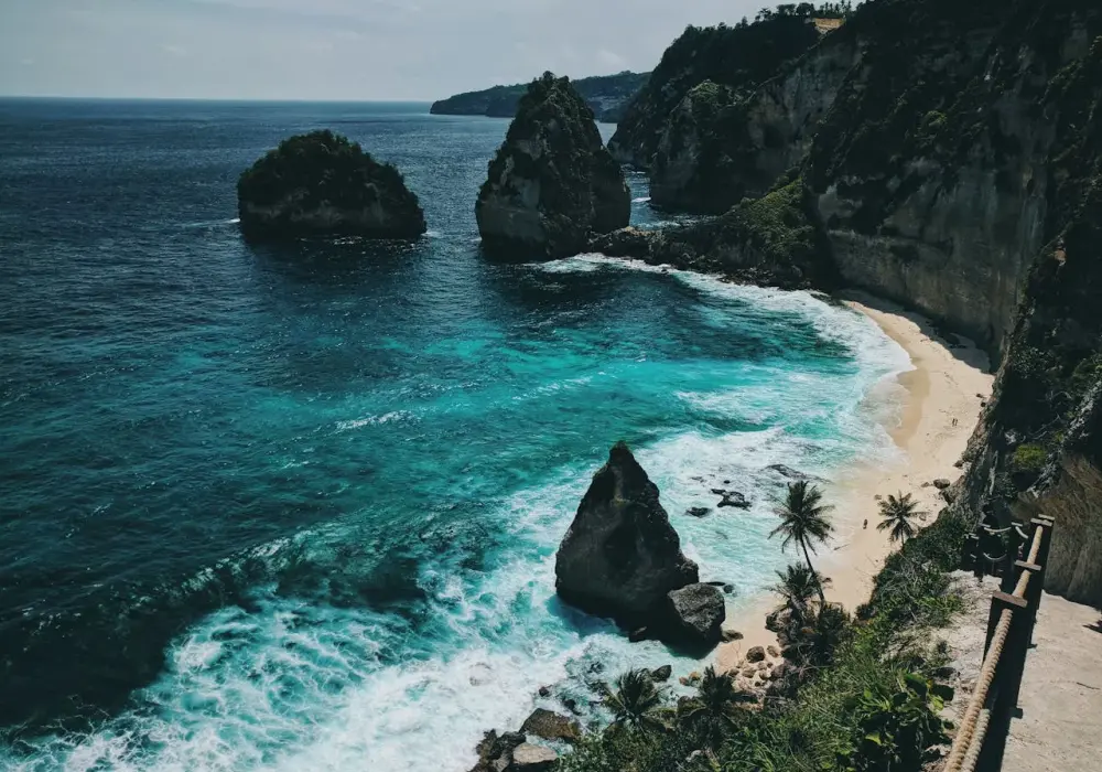 Ile trwa lot na Bali z Polski? Sprawdź czas podróży