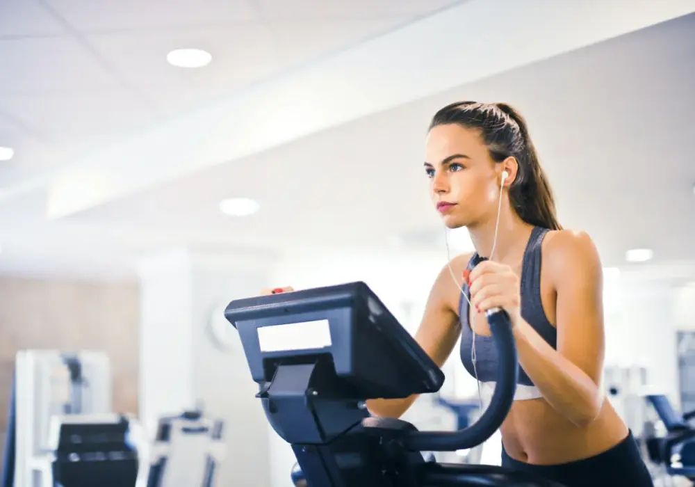Ile kalorii spala trening cardio? Odkryj zaskakujące wyniki!