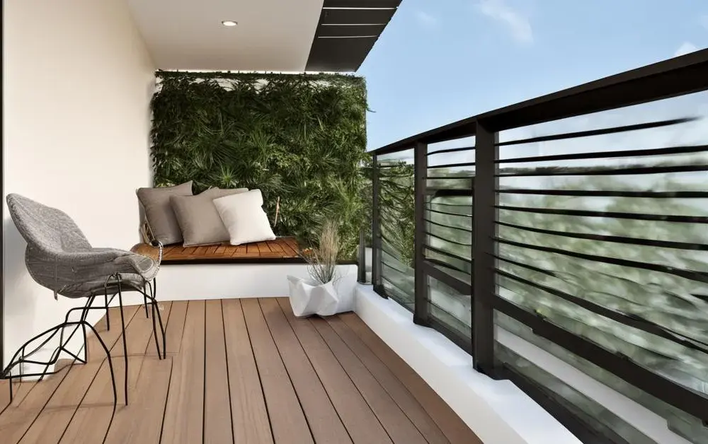 Jak skutecznie osłonić balkon barierki i zyskać prywatność?
