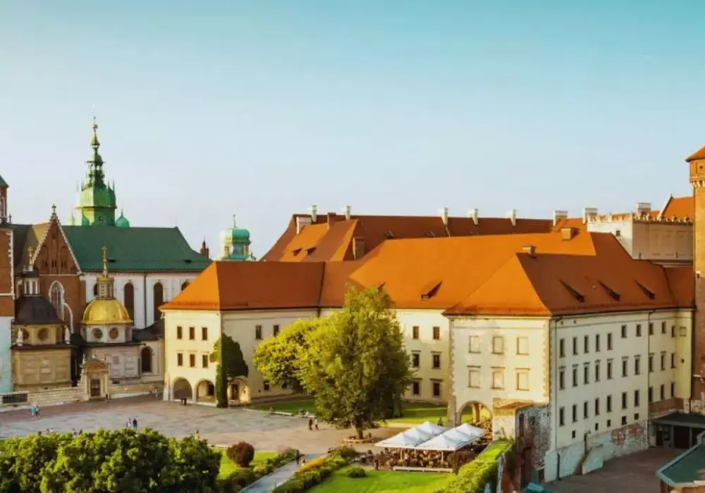 Kraków: 8 Fascynujących Wycieczek w Okolicy