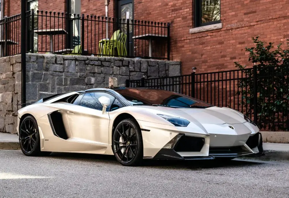 Ile kosztuje leasing Lamborghini? Sprawdź szczegóły i ukryte koszty