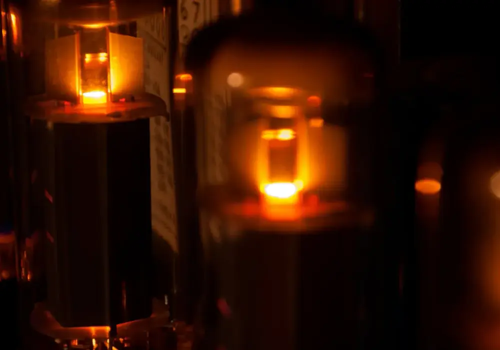 Najpopularniejsze lampy elektronowe - kompletny katalog z parametrami 2025