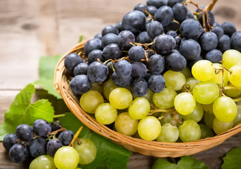 Winogrona kcal - ile mają i jak jeść bez tycia?