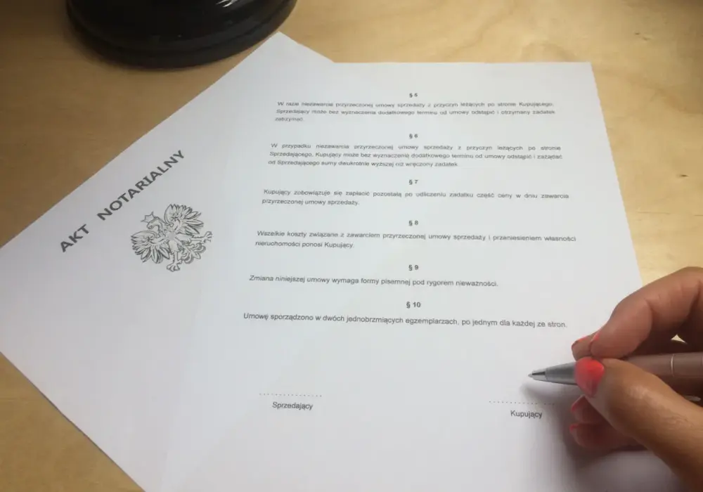 Wzór umowy przedwstępnej z zadatkiem na zakup działki: 5 kluczowych elementów