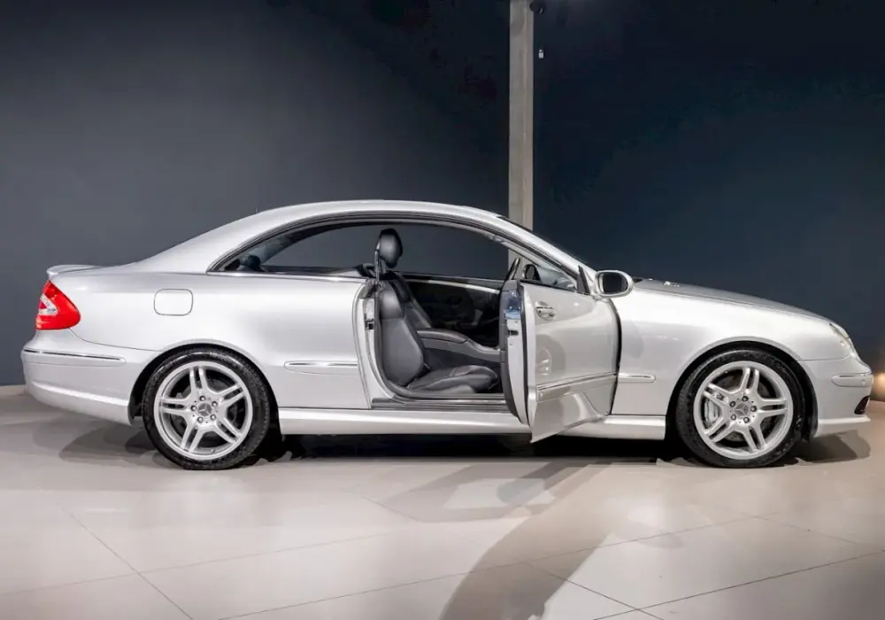 Mercedes CLK 55 AMG - luksusowy sportowy coupe, który warto mieć