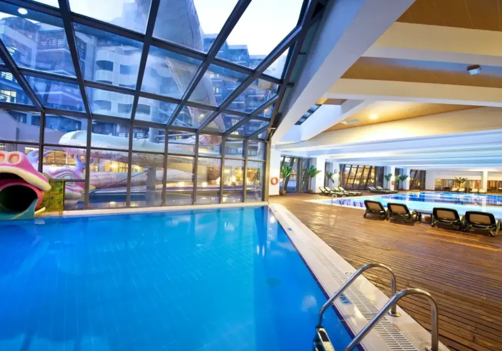 Limak Lara De Luxe Antalya - Czy to hotel dla Ciebie?
