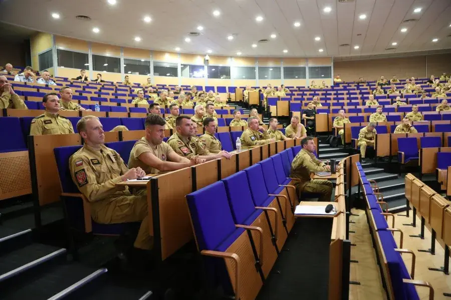 Co to znaczy formalno prawny? Zrozumienie kluczowych aspektów prawnych
