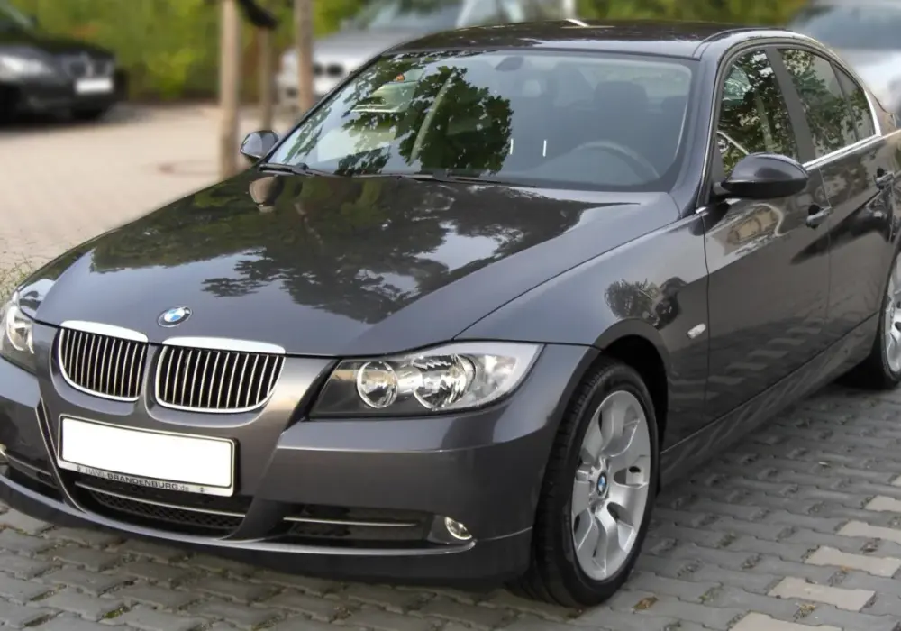 Bmw e90 dane techniczne - poznaj wymiary, silniki i problemy