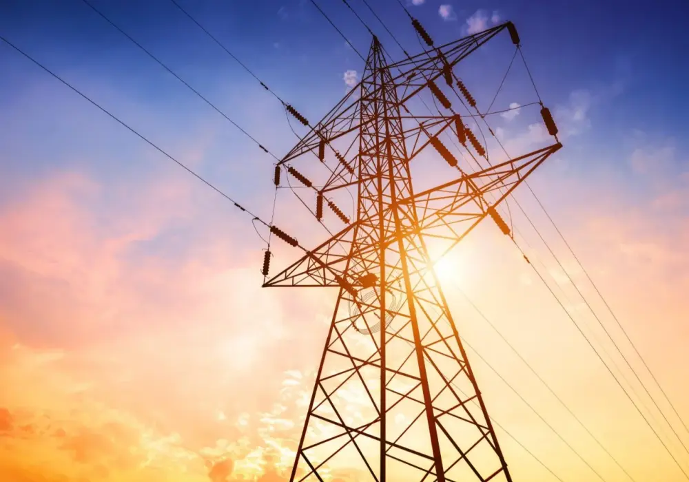 Twój grunt, ich słup? Ile odszkodowania za słupy energetyczne