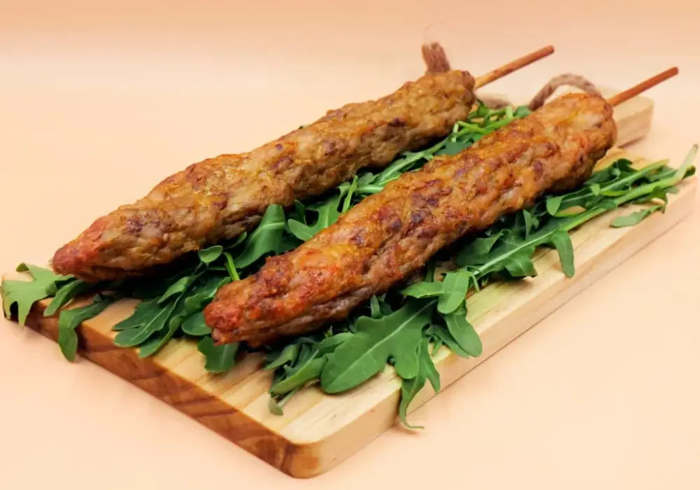Kraftowe mięso kebab - co to znaczy i jak różni się od tradycyjnego?