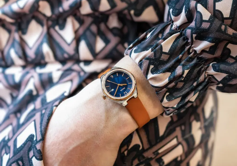 Fossil zegarek damski z bransoletą – który model wybrać i na co zwrócić uwagę?