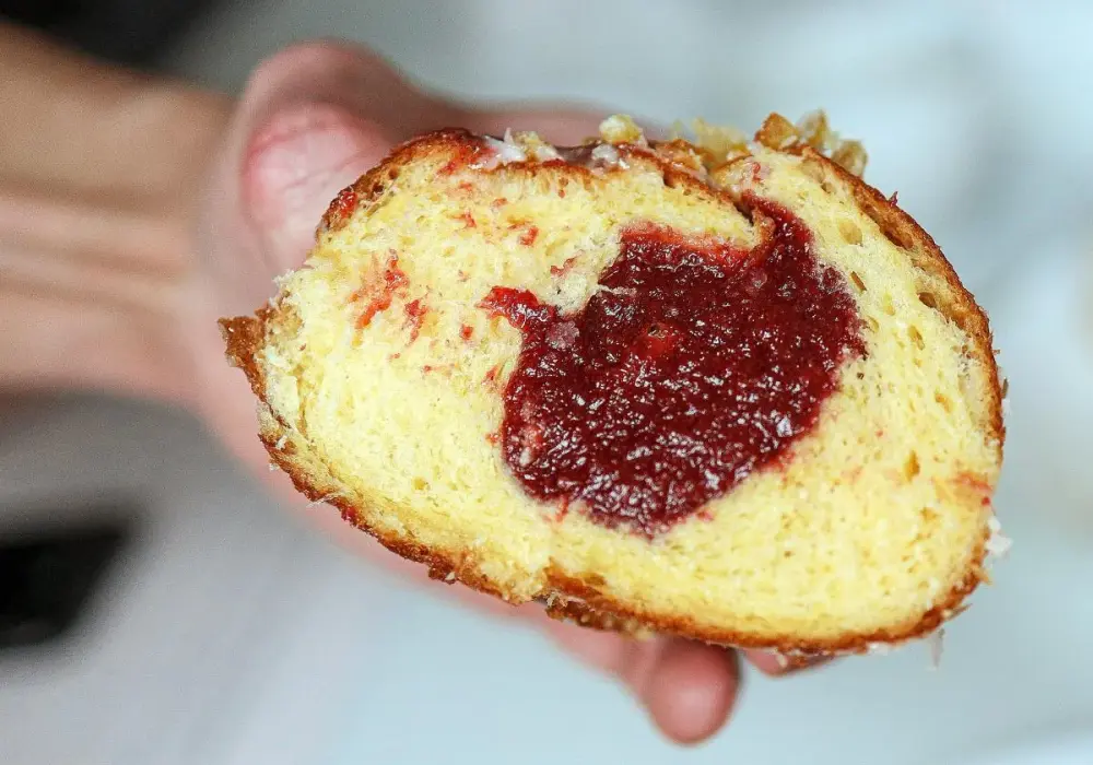 Stary przepis na pączki - miękkie, lekkie i pachnące jak dawniej