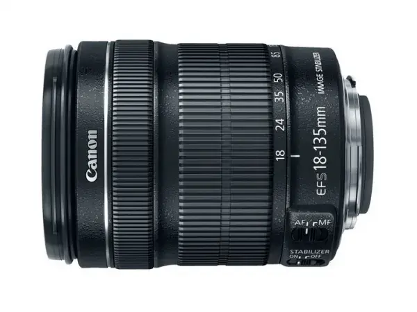 Obiektyw 18-135 mm: do czego jest najlepszy i czy warto go wybrać?