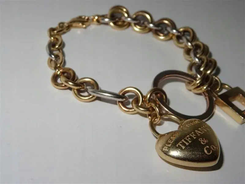 Bransoletka Tiffany & Co - elegancja, materiały i personalizacja