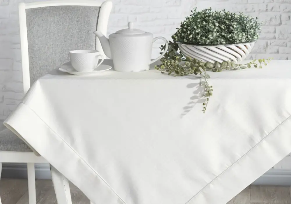 Jaki obrus na stół 140x80? Oto idealne rozmiary i materiały