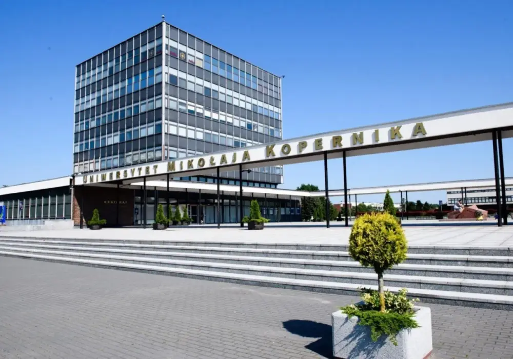 Uniwersytet Kopernika w Toruniu: Historia, kierunki i życie studenckie