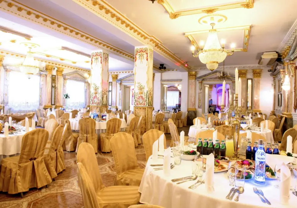 Hotel Książę Poniatowski: Wesele, Konferencje i Noclegi blisko Warszawy