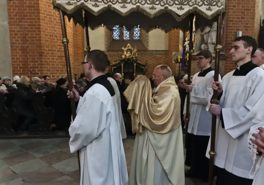 Rezurekcja - o której godzinie? Sprawdź przed Wielkanocą!