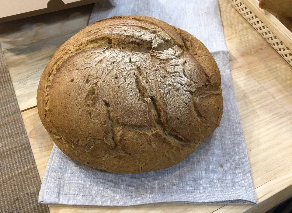 Prosty przepis na chleb bezglutenowy – łatwy sposób na domowe pieczenie bez glutenu