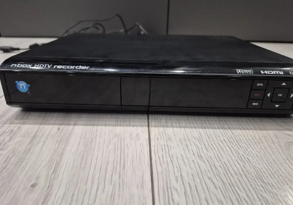 Nbox HDTV recorder: Enigma2, naprawa, alternatywy. Czy warto?