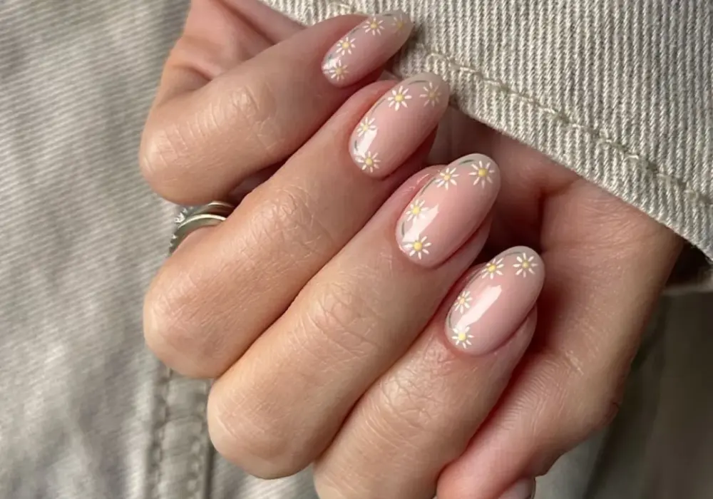 Wielkanocny manicure - Świeże wzory, które nosisz dłużej!
