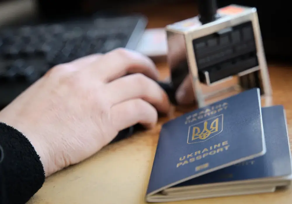 Kto wydaje paszport na Ukrainie? Ważne informacje i wymagania