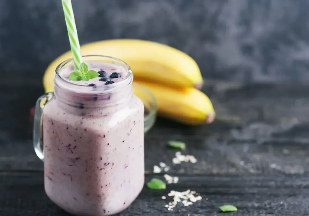 Najlepszy koktajl z borówek i banana – prosty przepis na zdrowie