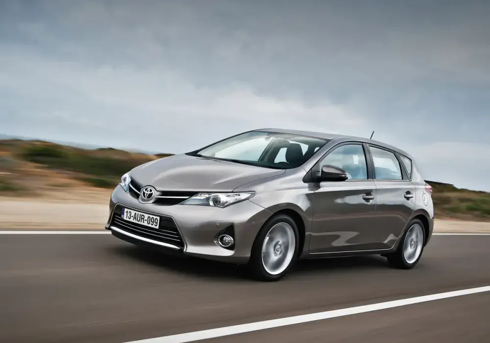 Toyota Auris 2015 – Czy warto? Silniki, usterki, ceny