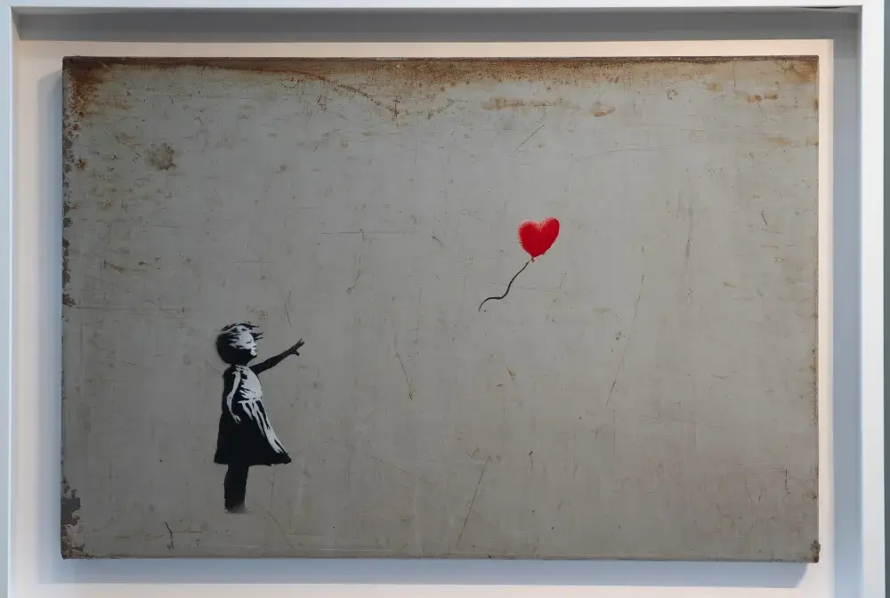 Banksy - jak wygląda? Prawda o jego anonimowości