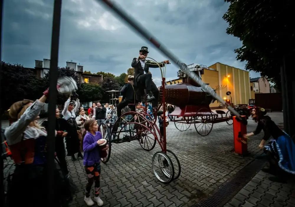 Buduar czy teatr: co wybrać dla najlepszego doświadczenia w grze?