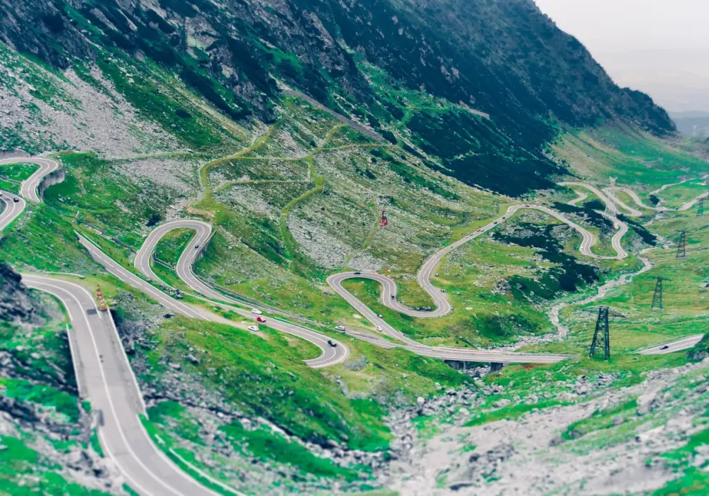Transalpina - jak zaplanować przejazd najwyższą drogą Rumunii?